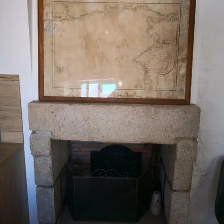 Rue Haute Des Bains *